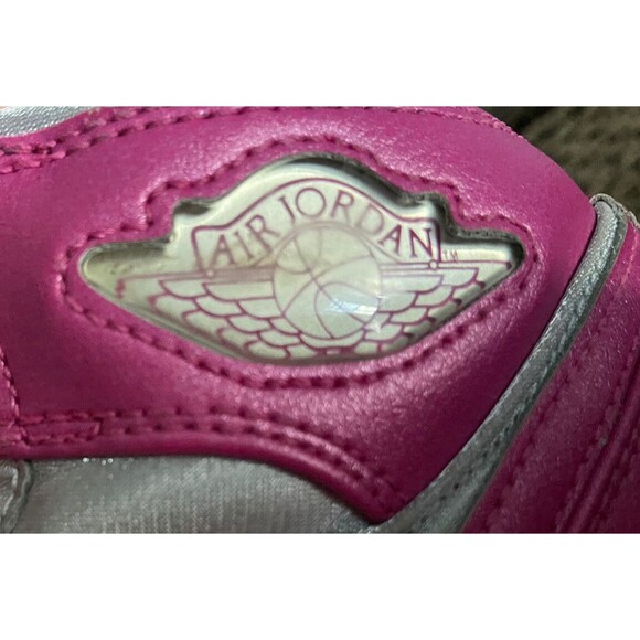 Nike air Jordan 1 Mid GS Metallic Silver/Fusion Pink Girls Size 6Y Basketball - Picture 10 of 12